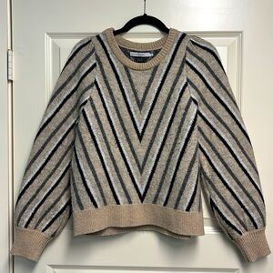 EVEREVE Stitches & Stripes chevron puff sleeve sweater size M